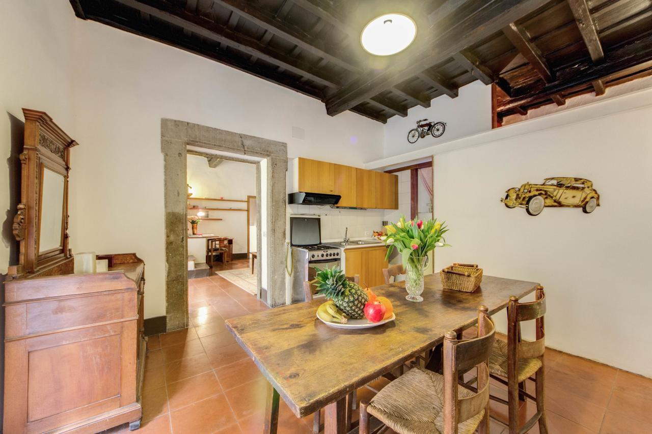 (120 M²), 2 Schlafzimmer Und 1 Eigene Badezimmer In Navona * Rom