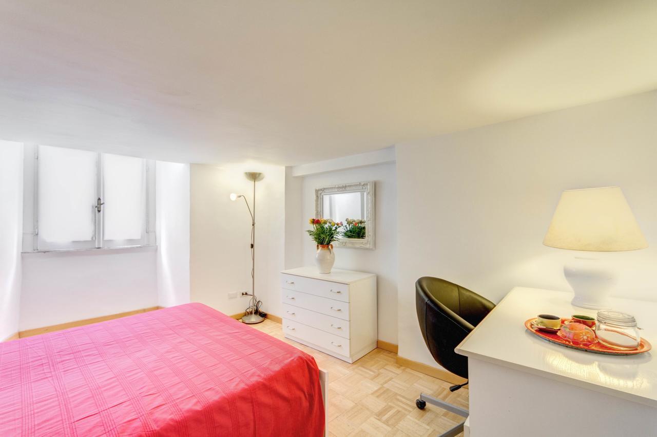 Campo Dei Fiori Stunning And Quiet Apartment Rome